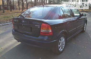 Хэтчбек Opel Astra 2002 в Горловке