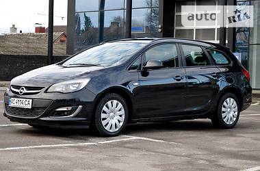 Универсал Opel Astra 2013 в Луцке