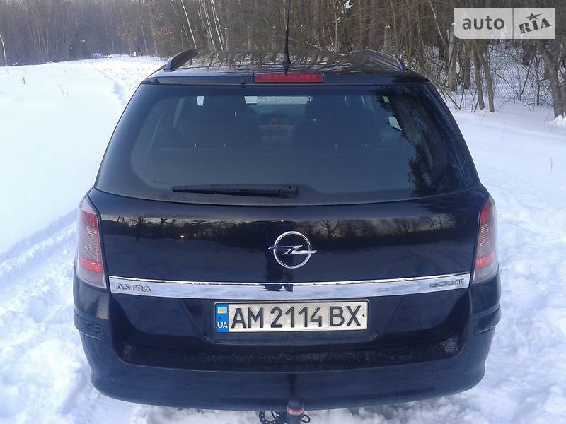 Универсал Opel Astra 2008 в Житомире