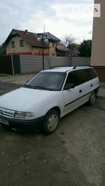 Пикап Opel Astra 1995 в Ужгороде