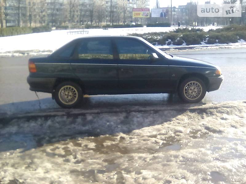 Седан Opel Astra 1994 в Кривом Роге