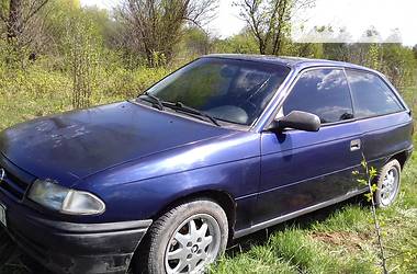 Купе Opel Astra 1995 в Бурштині