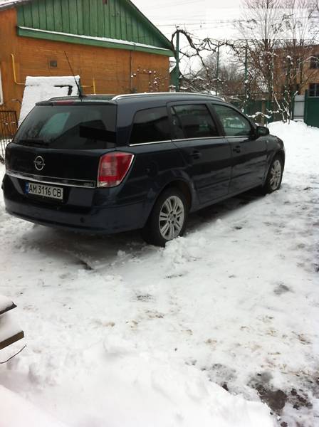 Універсал Opel Astra 2007 в Олевську
