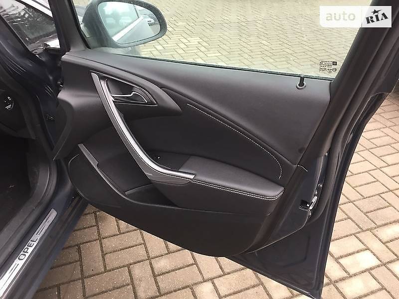 Универсал Opel Astra 2013 в Луцке