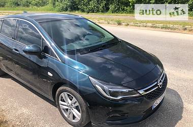 Хетчбек Opel Astra 2017 в Львові