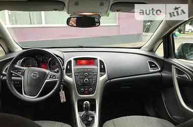 Универсал Opel Astra 2011 в Ровно