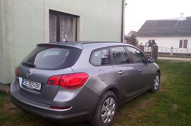 Универсал Opel Astra 2012 в Черновцах