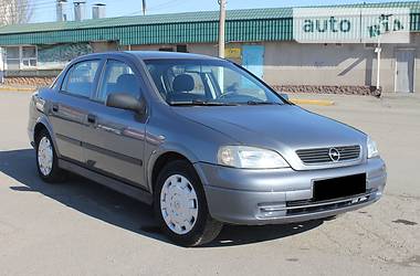 Седан Opel Astra 2005 в Николаеве