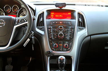 Универсал Opel Astra 2013 в Трускавце