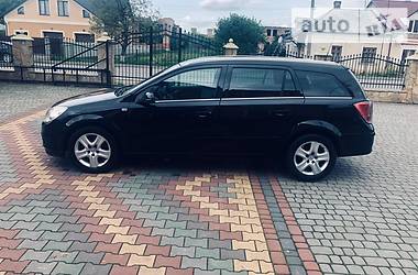 Універсал Opel Astra 2009 в Самборі