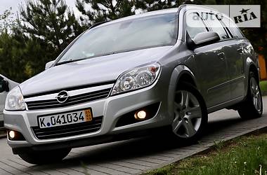 Универсал Opel Astra 2009 в Дрогобыче