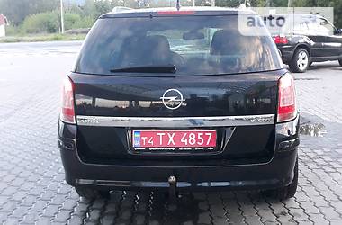 Универсал Opel Astra 2010 в Ивано-Франковске