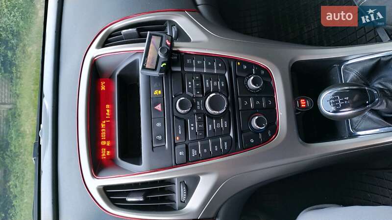 Универсал Opel Astra 2011 в Львове