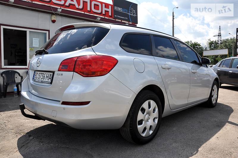 Універсал Opel Astra 2011 в Львові фото 22 Універсал Opel Astra 2011 в Львові