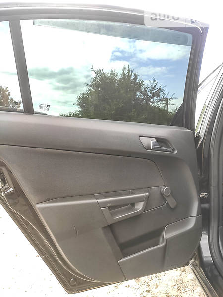 Седан Opel Astra 2008 в Днепре фото 18 Седан Opel Astra 2008 в Днепре