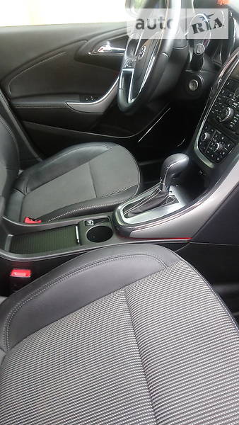 Універсал Opel Astra 2011 в Радехові фото 8 Універсал Opel Astra 2011 в Радехові