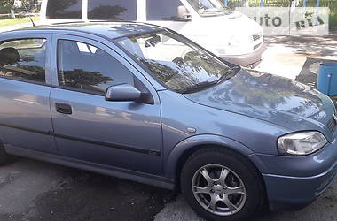 Седан Opel Astra 2006 в Звягеле