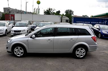 Універсал Opel Astra 2010 в 