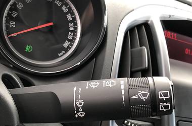 Універсал Opel Astra 2013 в 