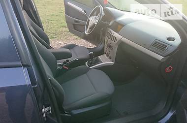 Универсал Opel Astra 2008 в Городке