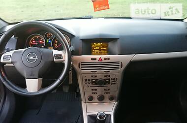 Универсал Opel Astra 2008 в Городке