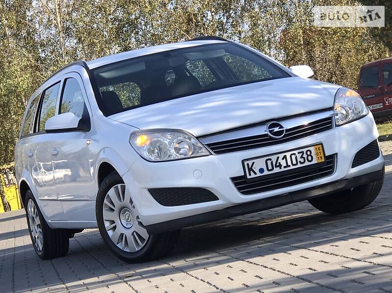 Универсал Opel Astra 2007 в Дрогобыче