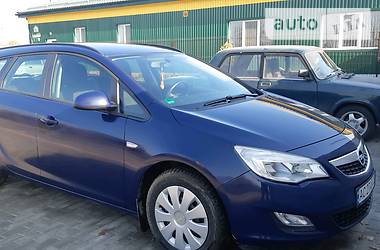 Универсал Opel Astra 2012 в Луцке