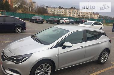 Хэтчбек Opel Astra 2016 в Киеве