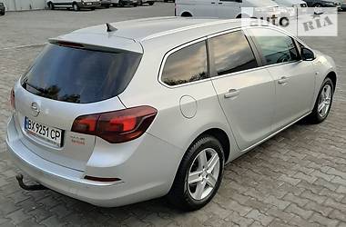 Универсал Opel Astra 2015 в Хмельницком