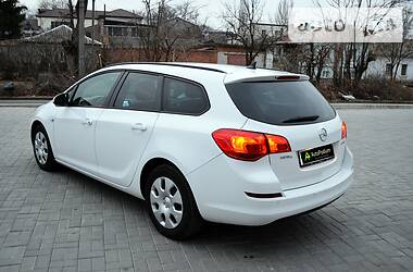 Универсал Opel Astra 2012 в Николаеве