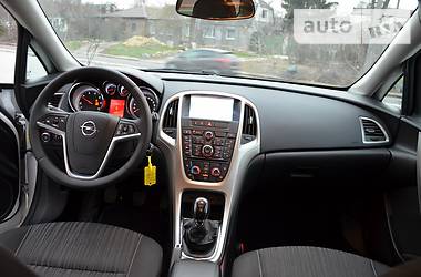 Универсал Opel Astra 2012 в Николаеве