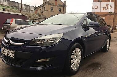 Универсал Opel Astra 2013 в Житомире