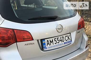 Универсал Opel Astra 2015 в Звягеле