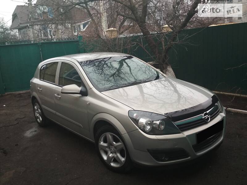 Хетчбек Opel Astra 2008 в 