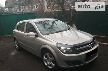 Хетчбек Opel Astra 2008 в 
