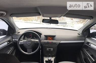 Хетчбек Opel Astra 2005 в 