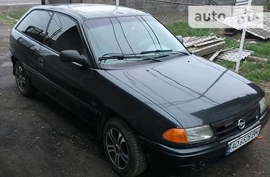 Хетчбек Opel Astra 1993 в Виноградові