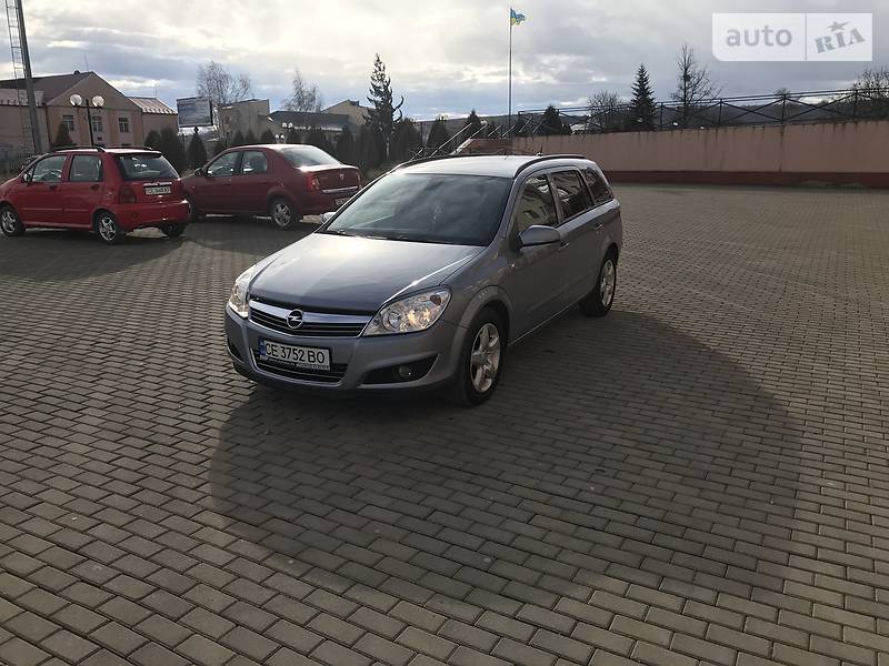 Універсал Opel Astra 2007 в Чернівцях