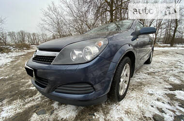 Купе Opel Astra 2007 в Киеве
