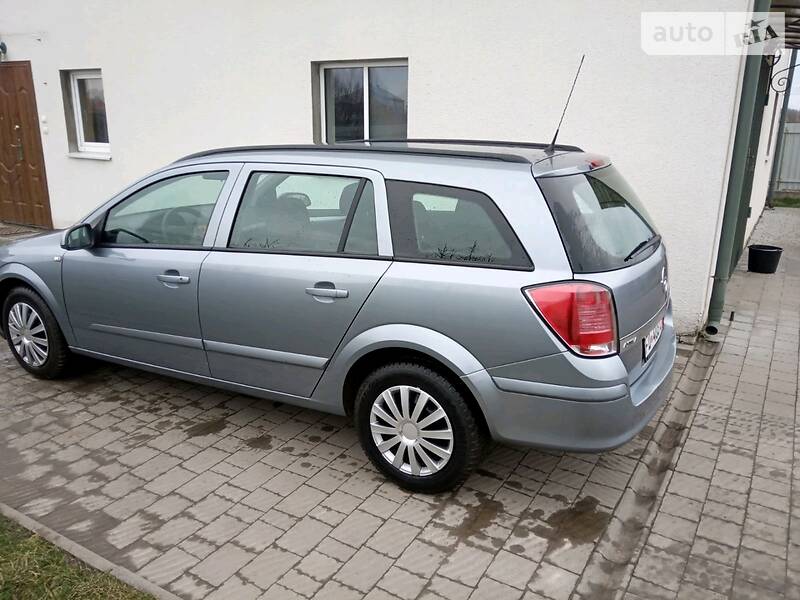 Універсал Opel Astra 2006 в Львові