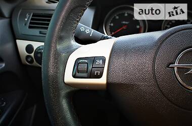 Універсал Opel Astra 2007 в 