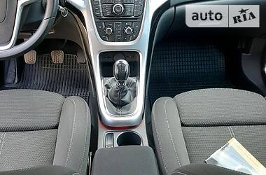 Универсал Opel Astra 2012 в 