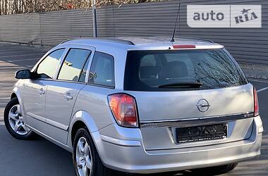Універсал Opel Astra 2008 в 