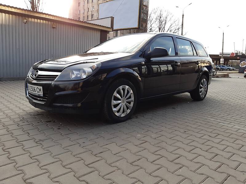 Універсал Opel Astra 2010 в 