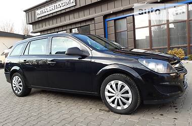 Універсал Opel Astra 2010 в 