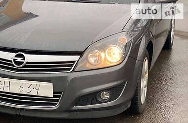 Універсал Opel Astra 2010 в 