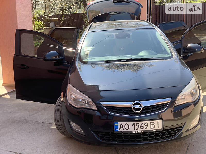 Універсал Opel Astra 2012 в Хусті фото 17 Універсал Opel Astra 2012 в Хусті