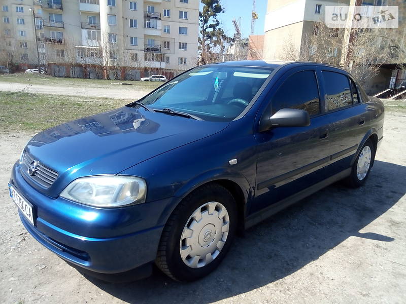 Седан Opel Astra 2005 в Ивано-Франковске
