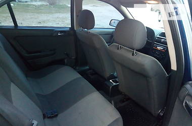 Седан Opel Astra 2005 в 