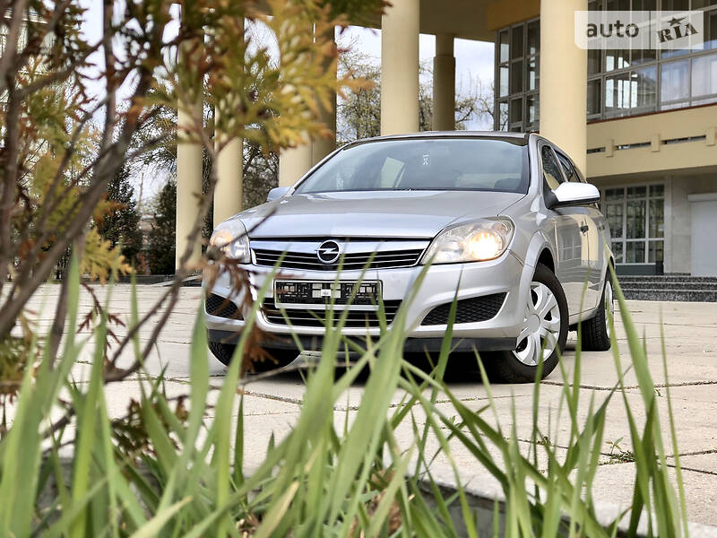 Універсал Opel Astra 2007 в 